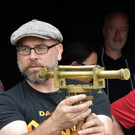1_G__nter Spieler mit einem alten Fernrohr.JPG