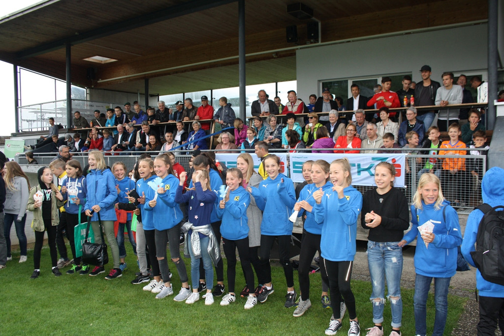 Fu__ball Sch__lerliga FINALE D Publikum 07-06-2017 _6_.JPG