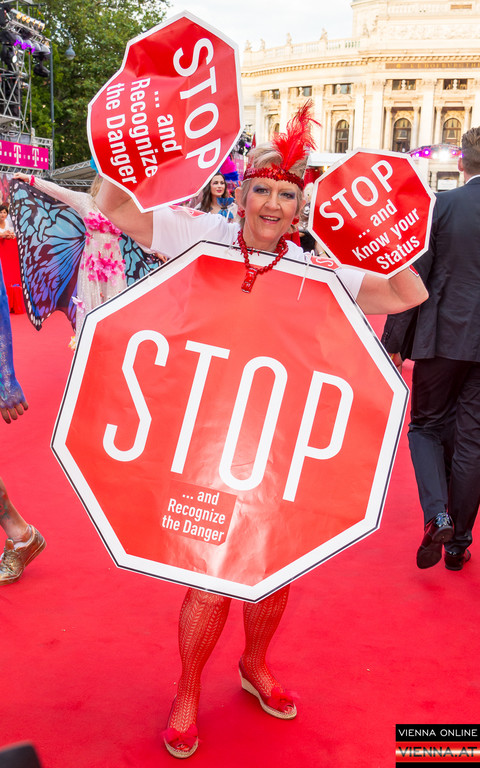 Red Carpet Teil 1-15.jpg