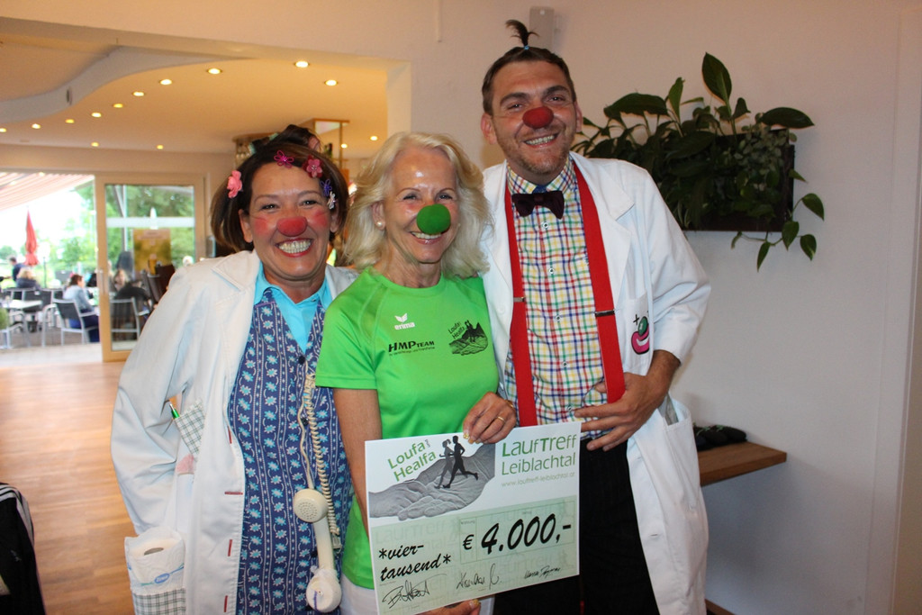 LaufTreff Helferfestle A Scheck__bergabe 09-06-2017 _4_.JPG