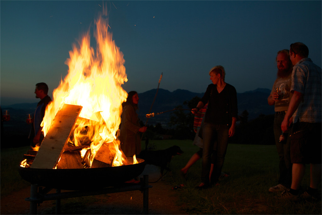 BK_Sonnwendfeuer auf der Egg Nofels 21.jpg