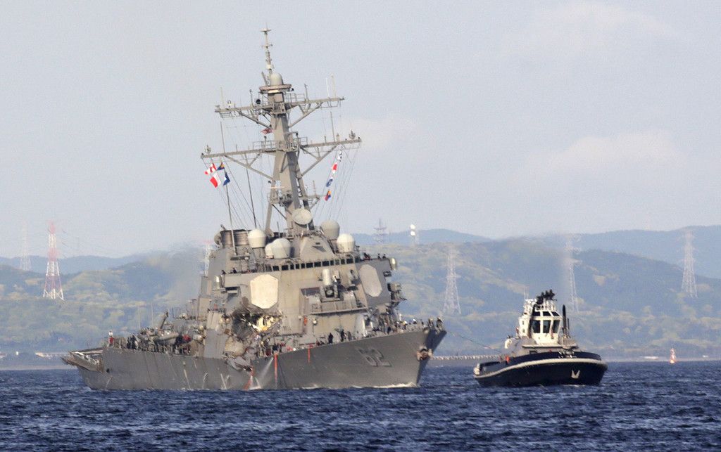 Japan_US_Navy_Collision_92501.jpg