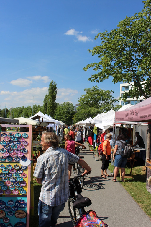 Kunstmarkt am Kaiserstrand G__TTINGER 18-06-2017 _22_.JPG