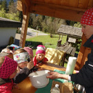 10_5_17 - Wir backen Kaiserschmarren _5_.JPG