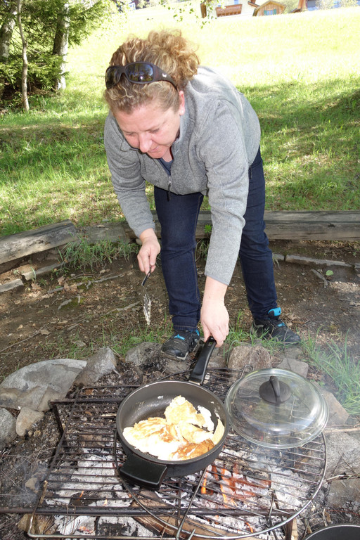 10_5_17 - Wir backen Kaiserschmarren _12_.JPG