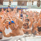 Swatch Beach Boat___Philipp Lipiarski_Swatch - Kopie.jpg