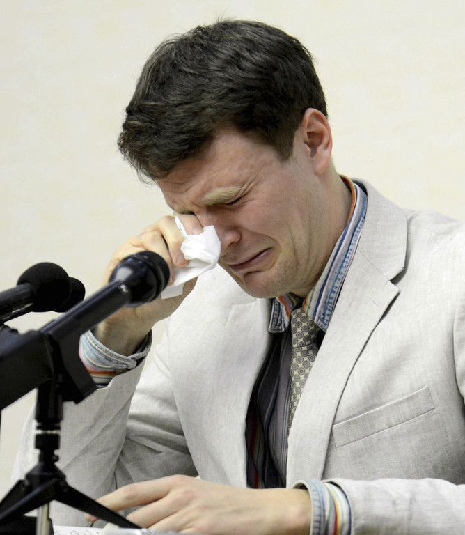 Obit_North_Korea_Detainee_30340.jpg