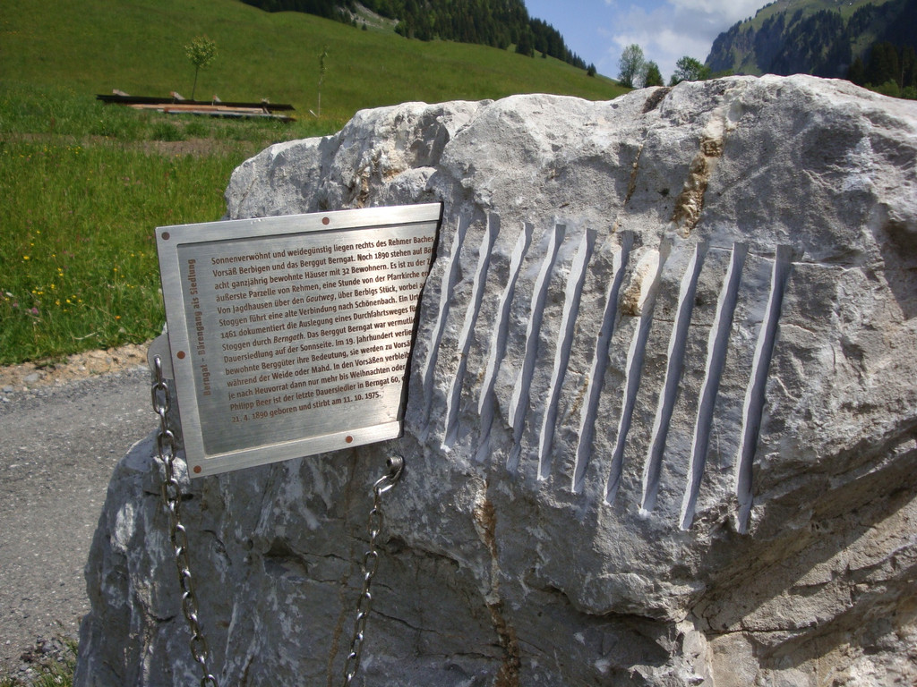 infostein berngat.JPG
