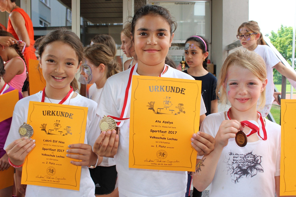 Volksschule Sportfest B Siegerehrung KLASSEN 23-06-2017 _5_.JPG