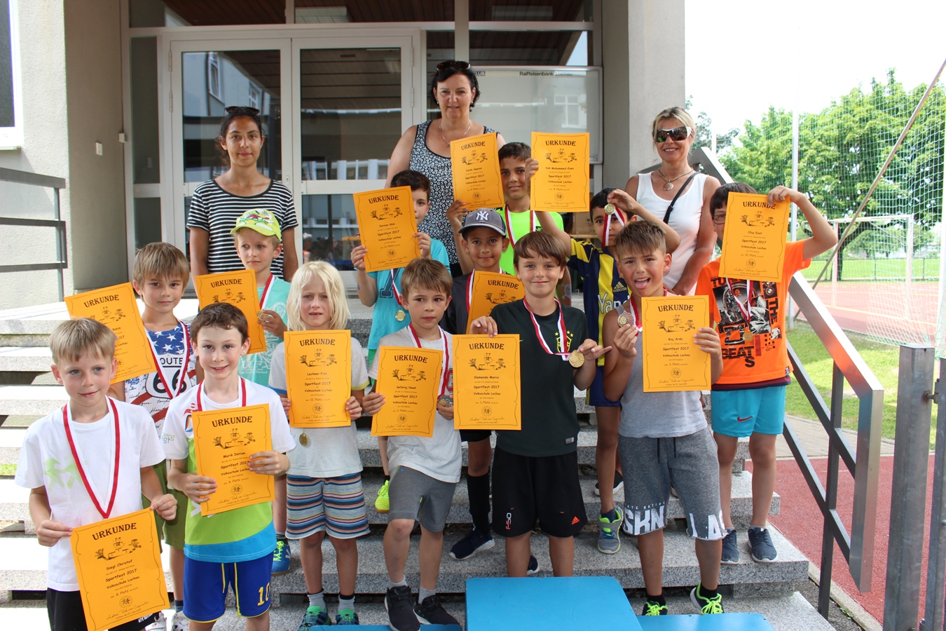 Volksschule Sportfest B Siegerehrung KLASSEN 23-06-2017 _8_.JPG