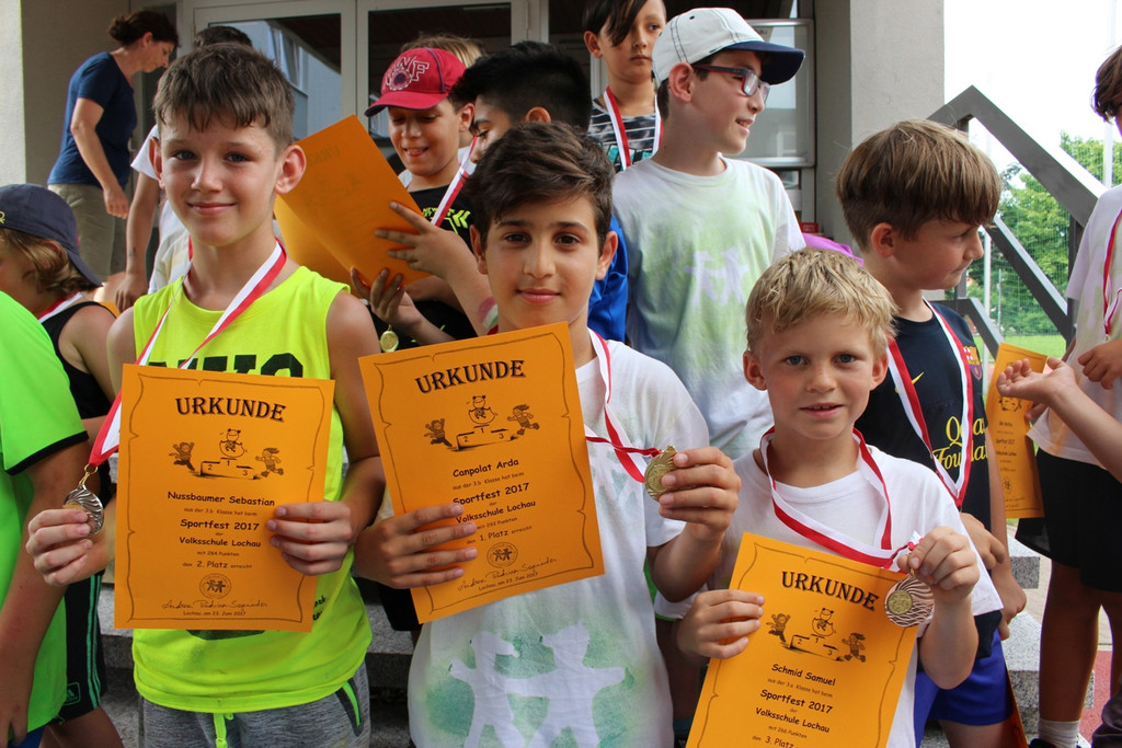 Volksschule Sportfest B Siegerehrung KLASSEN 23-06-2017 _11_.JPG