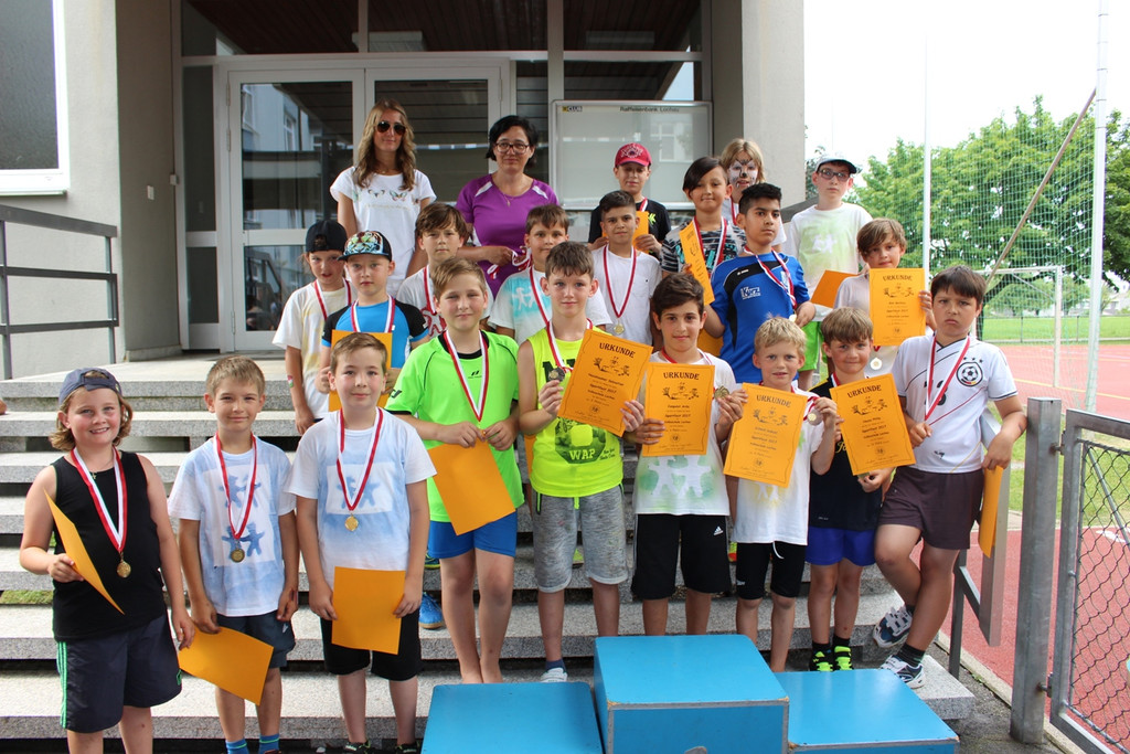 Volksschule Sportfest B Siegerehrung KLASSEN 23-06-2017 _13_.JPG