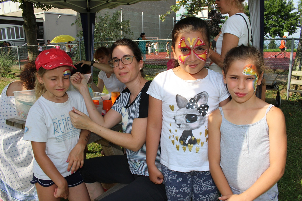 Volksschule Sportfest F Schminkstation 23-06-2017 _1_.JPG