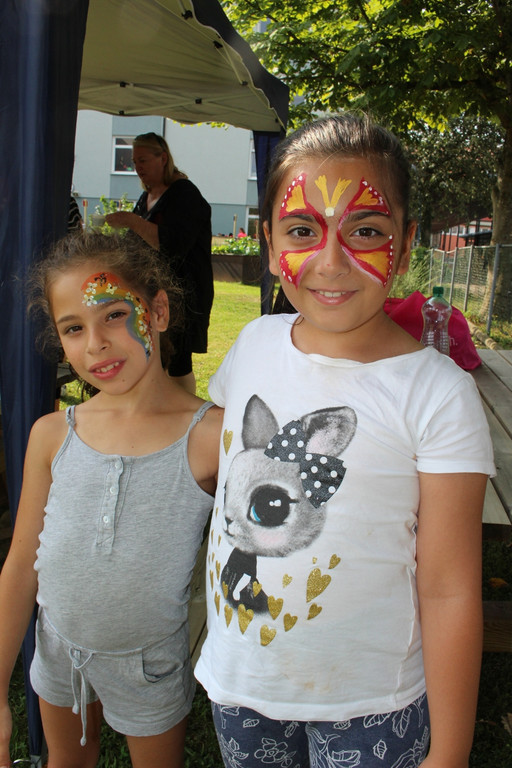 Volksschule Sportfest F Schminkstation 23-06-2017 _2_.JPG
