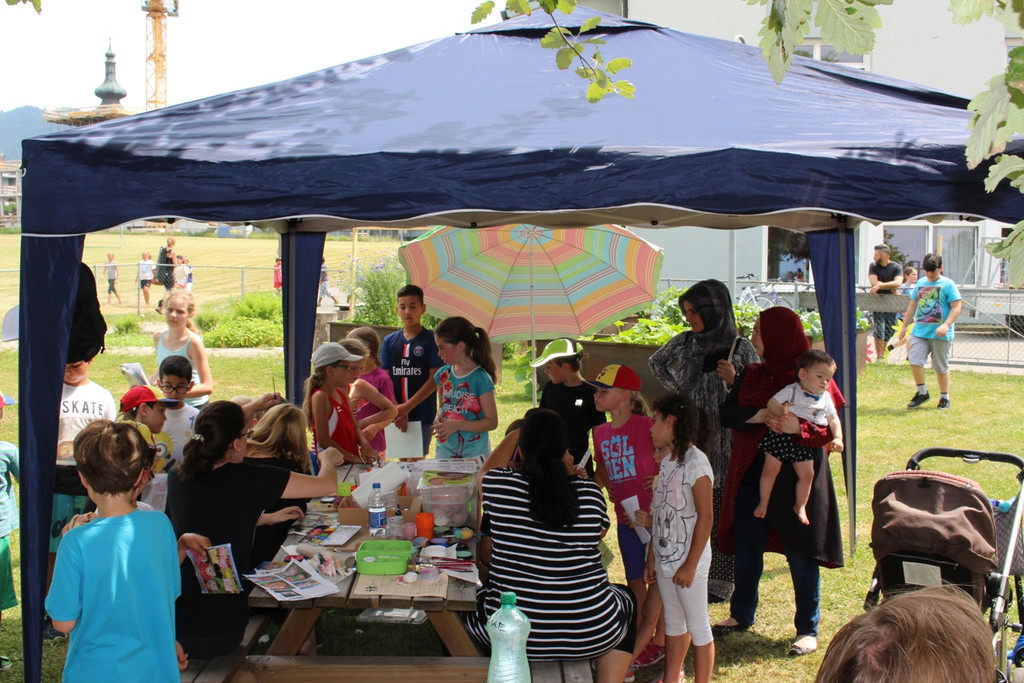 Volksschule Sportfest F Schminkstation 23-06-2017 _4_.JPG