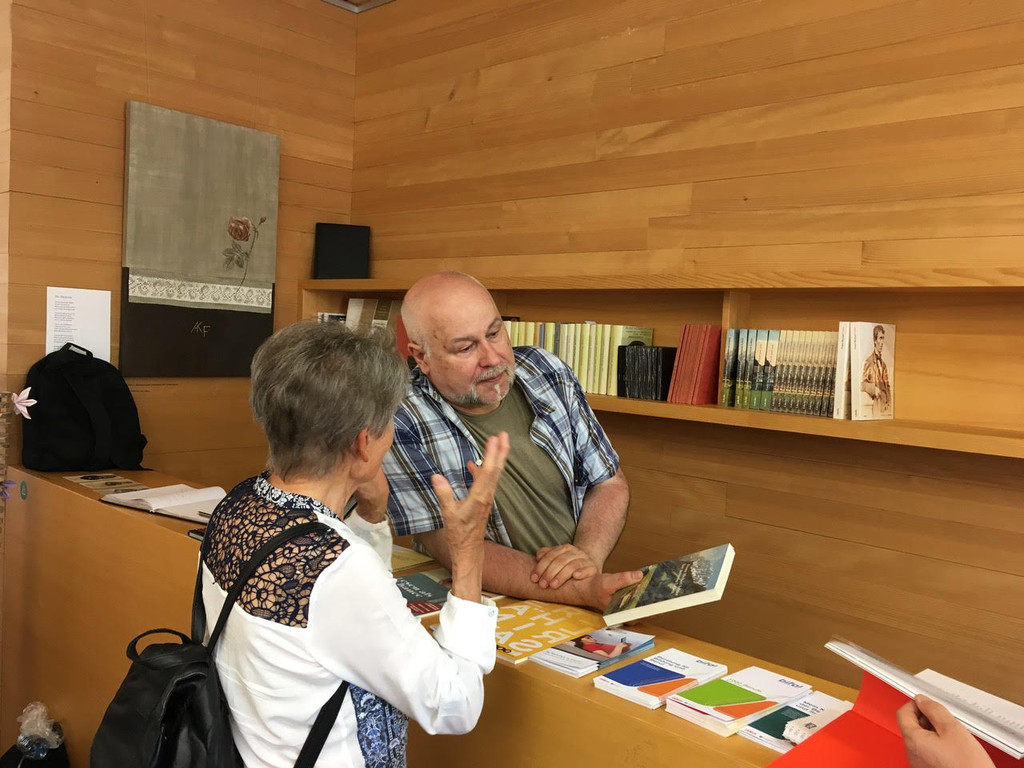 Felderbibliothek.jpg