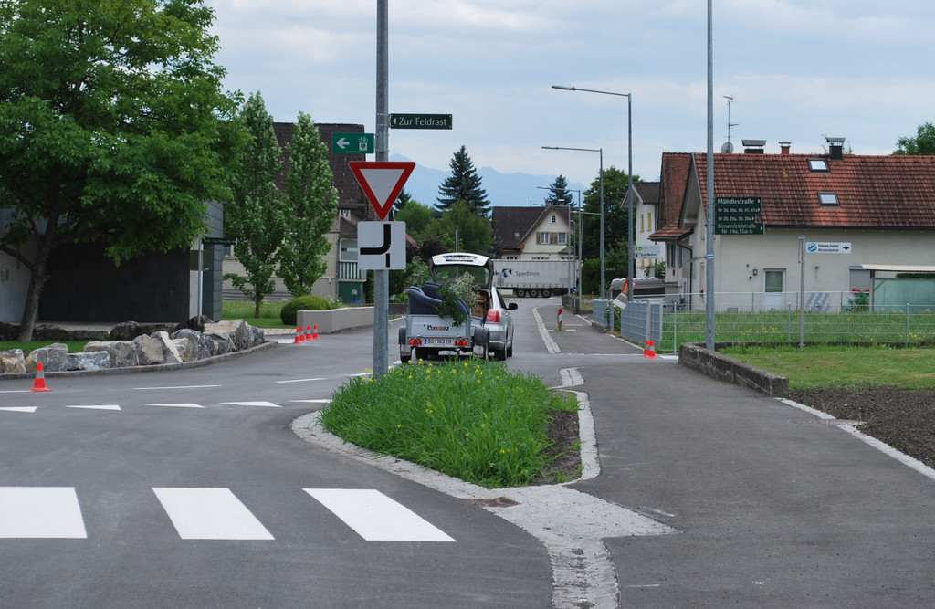DSC_3675-Binsenfeldstra__e in Richtung S__den .JPG