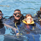 Im Schwimmbad Riebe G__tzis wird ge__bt.JPG