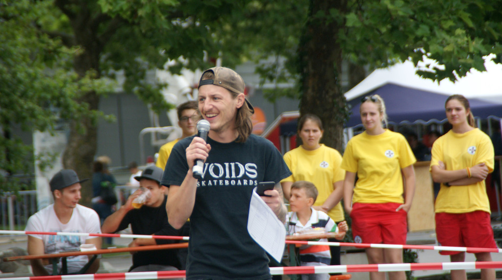 Kenneth Auer - die erste Runde kann beginnen.JPG