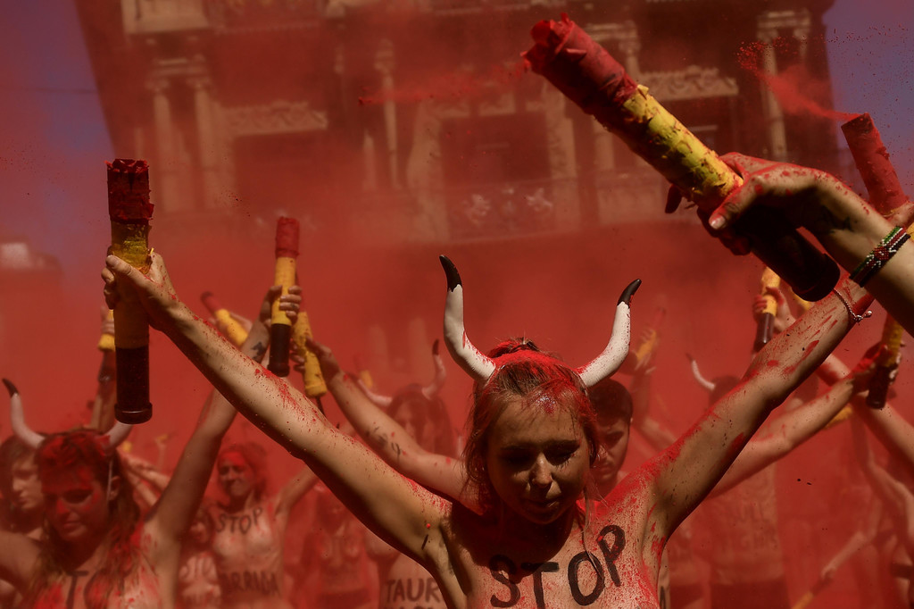 stop-bull-pamplona-protest-spanien  _8_.jpg