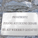 KOE_Tostner Burg Vandalismus 2.jpg