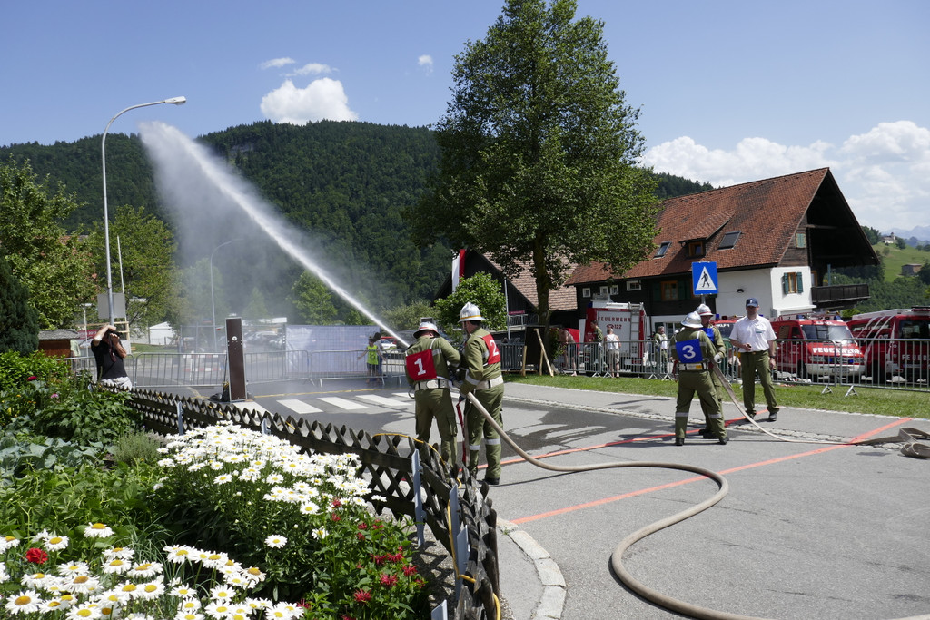 bezirksfeuerwehrfest samstag _55_.JPG