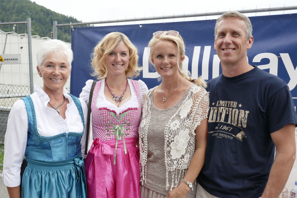 Bezirksfeuerwehrfest Sonntag _81__erika-belinda-Alexandra und Christoph.JPG