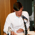 Casey Stone bringt den Charakter des Autoren J_D_ Anderson auf den Punkt.JPG
