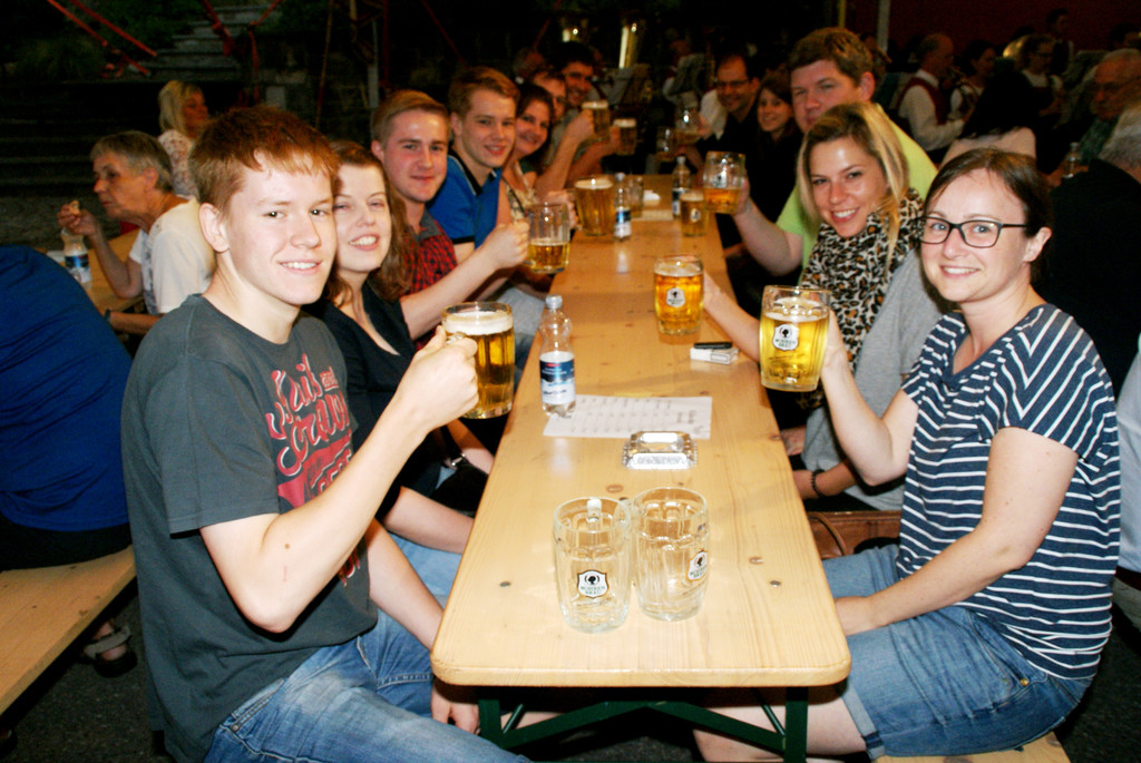 Ein Prosit auf das Kiliansfest.JPG