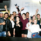 Das Bar-Team war bestens gelaunt.JPG