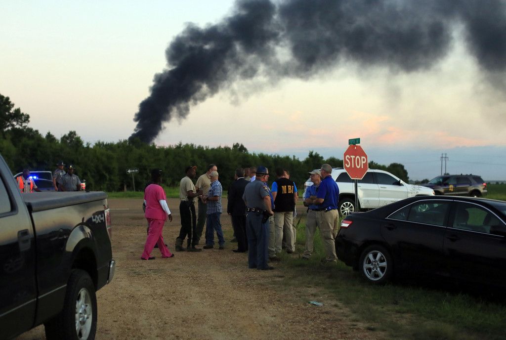 Military_Plane_Crash_13846.jpg