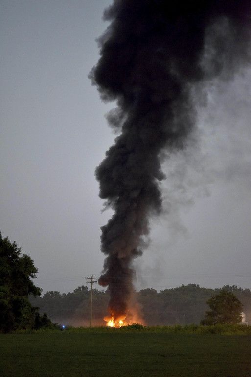 Military_Plane_Crash_83075.jpg