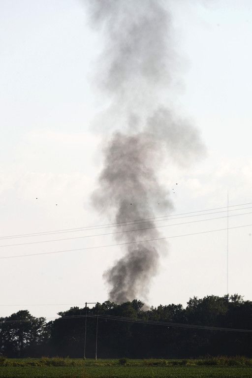 Military_Plane_Crash_32299.jpg
