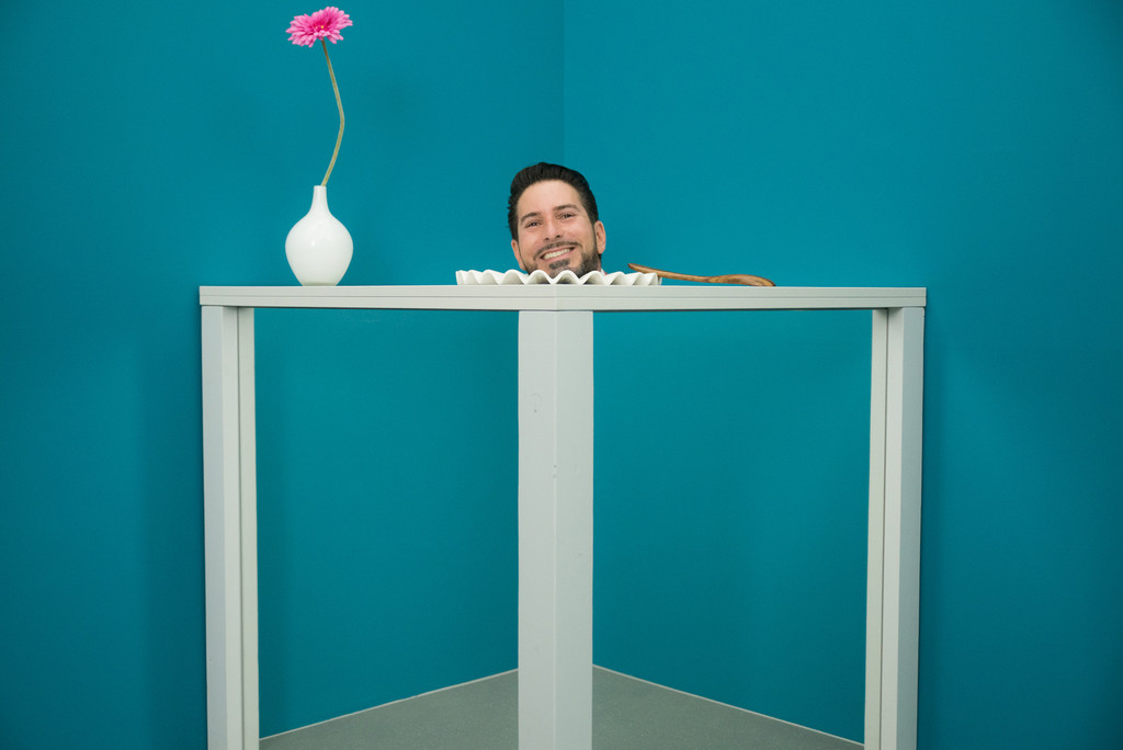 Museum der Illusionen_Clemens Unterreiner Kopf am Servierteller.jpg