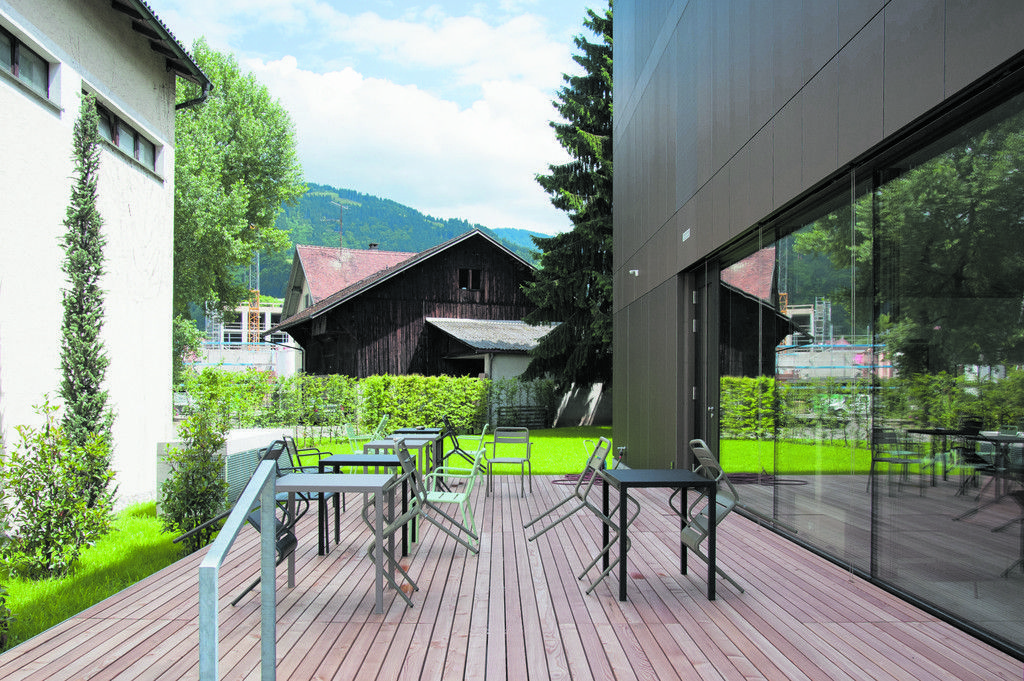 1_4aHotelAussenSonne-16.jpg