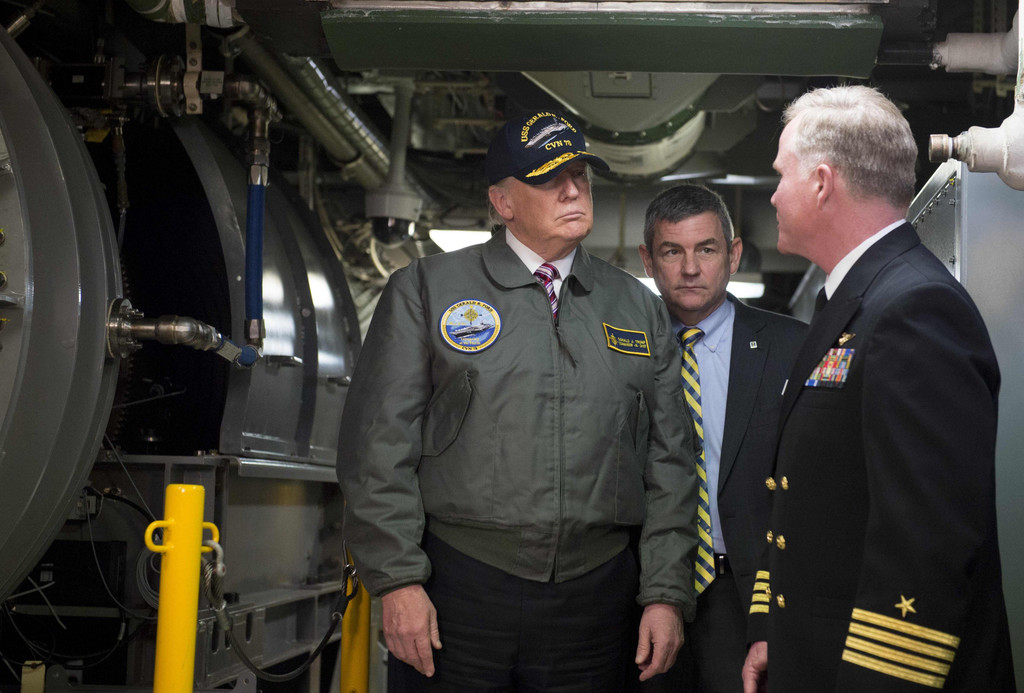 Trump_USS_Ford_AFP _2_.jpg