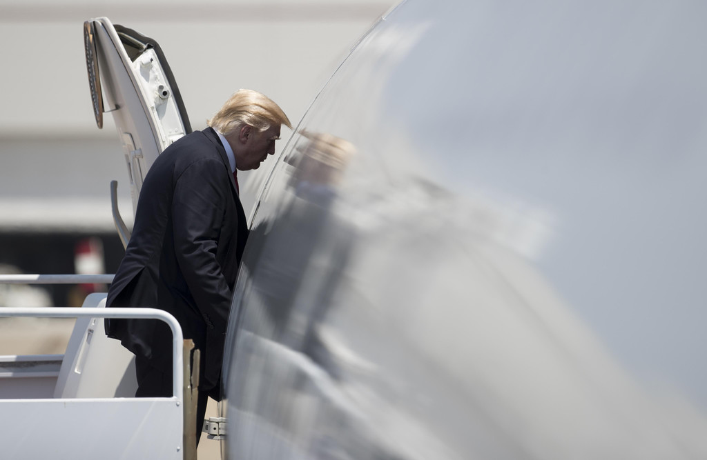 Trump_USS_Ford_APA _2_.jpg