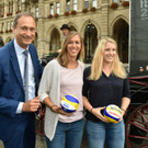 Beach Volleyball Einzug Film Festival 2017_Mailath-Pokorny_ Schwaiger_ Sch__tzen__fer_DSC_1536__c_stadtwienmarketing.JPG