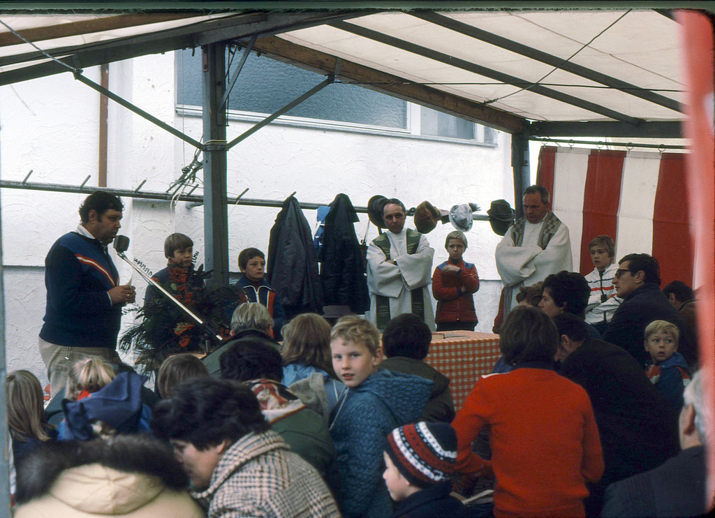WSV 1977-09-25 Er__ffnung H__tte 2 kor.jpg