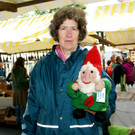 Veronika pr__sentierte ihre Naturwesen aus Filz.JPG