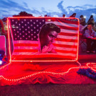 Elvis_Presley_Death_Anniversary_Vigil_12854.jpg