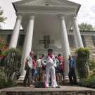 Elvis_Presley_Death_Anniversary_Vigil_01286.jpg