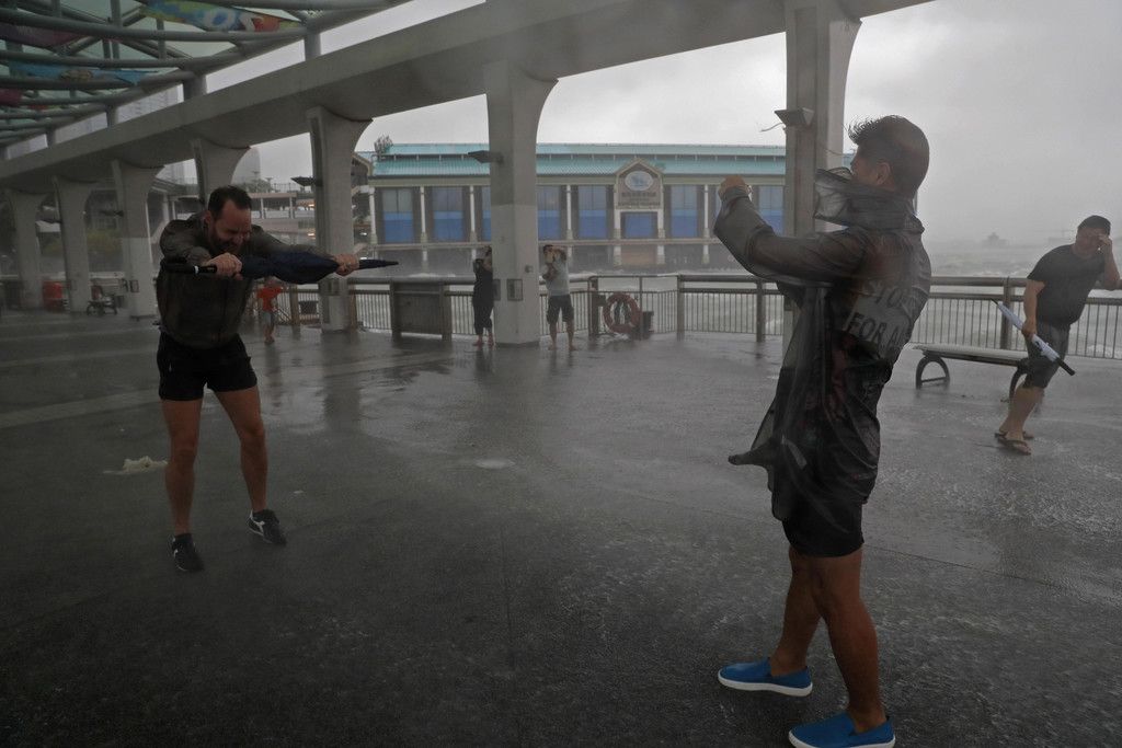 Hong_Kong_Storm_00672.jpg