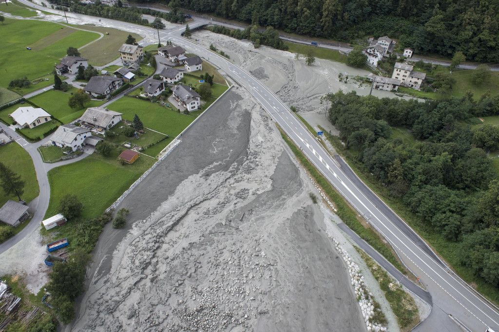 Switzerland_Mudslide_Missing_75473.jpg