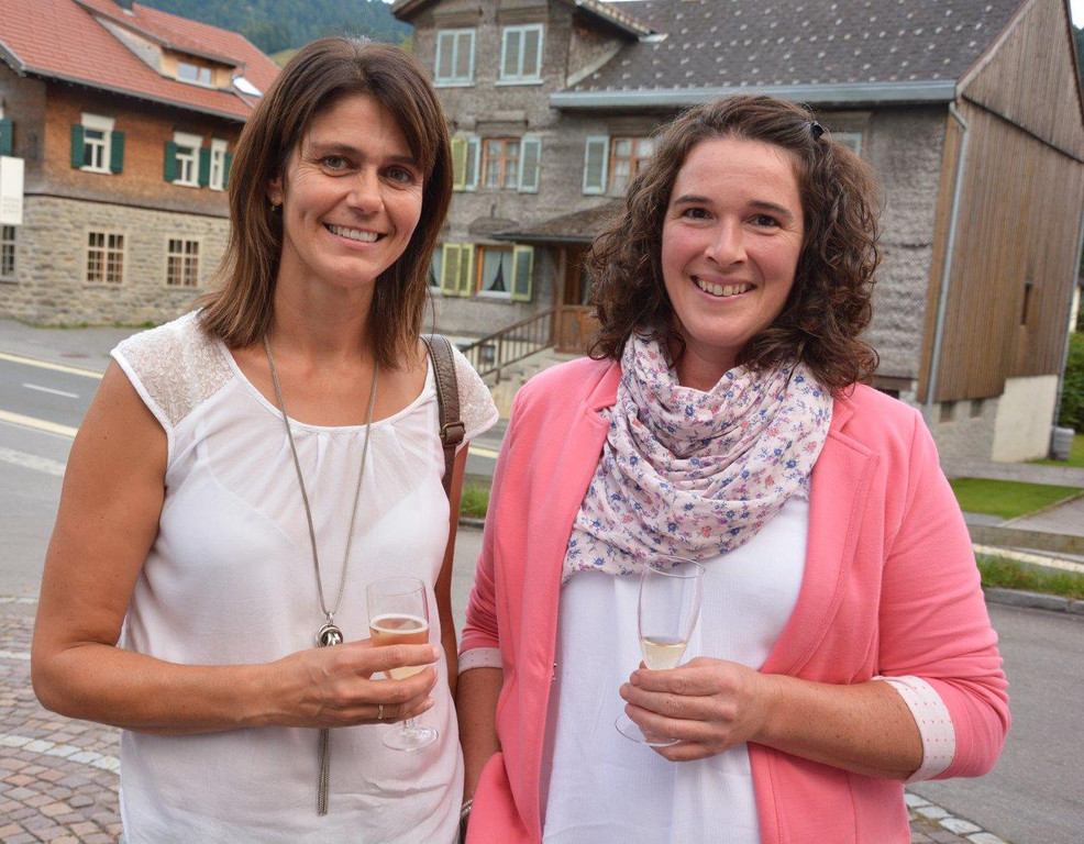 Renate Maurer _li___ Regina Hirschb__hl.jpg