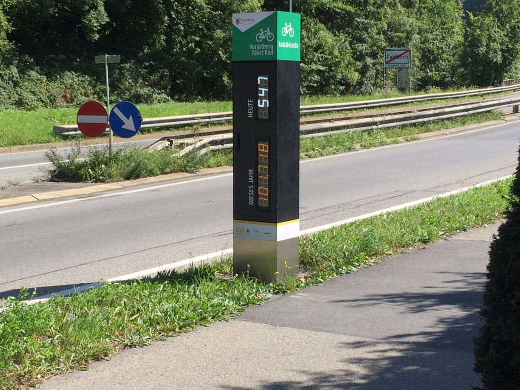 Radbarometer sehr nah.JPG