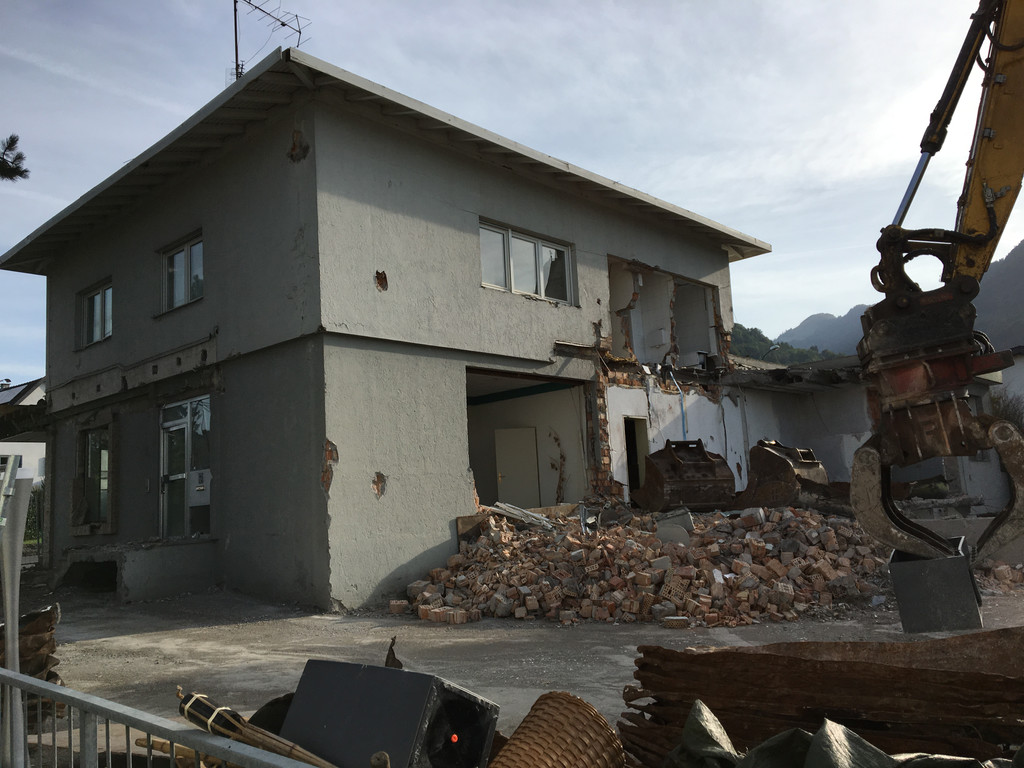 Abbruch Raiba Weiler_30-08-2017__c_kam _2_.JPG