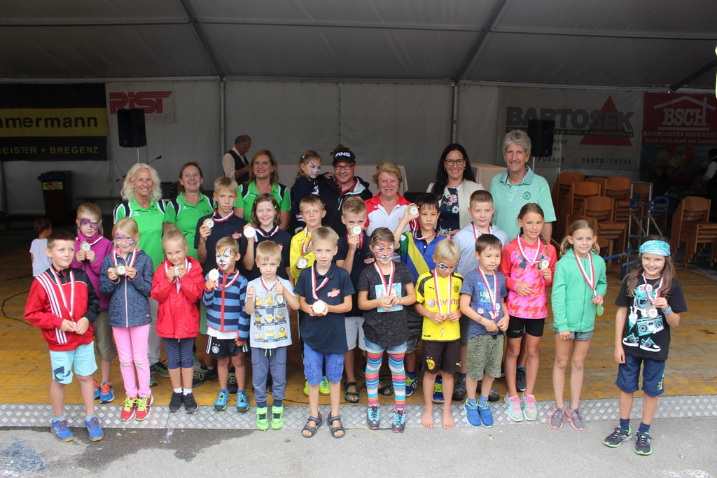 Kinderolympiade Gemeinde A Siegerehrung 23-07-2017 _1_.JPG