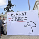 Peter Pilz präsentiert Wahlkampf-Plakate