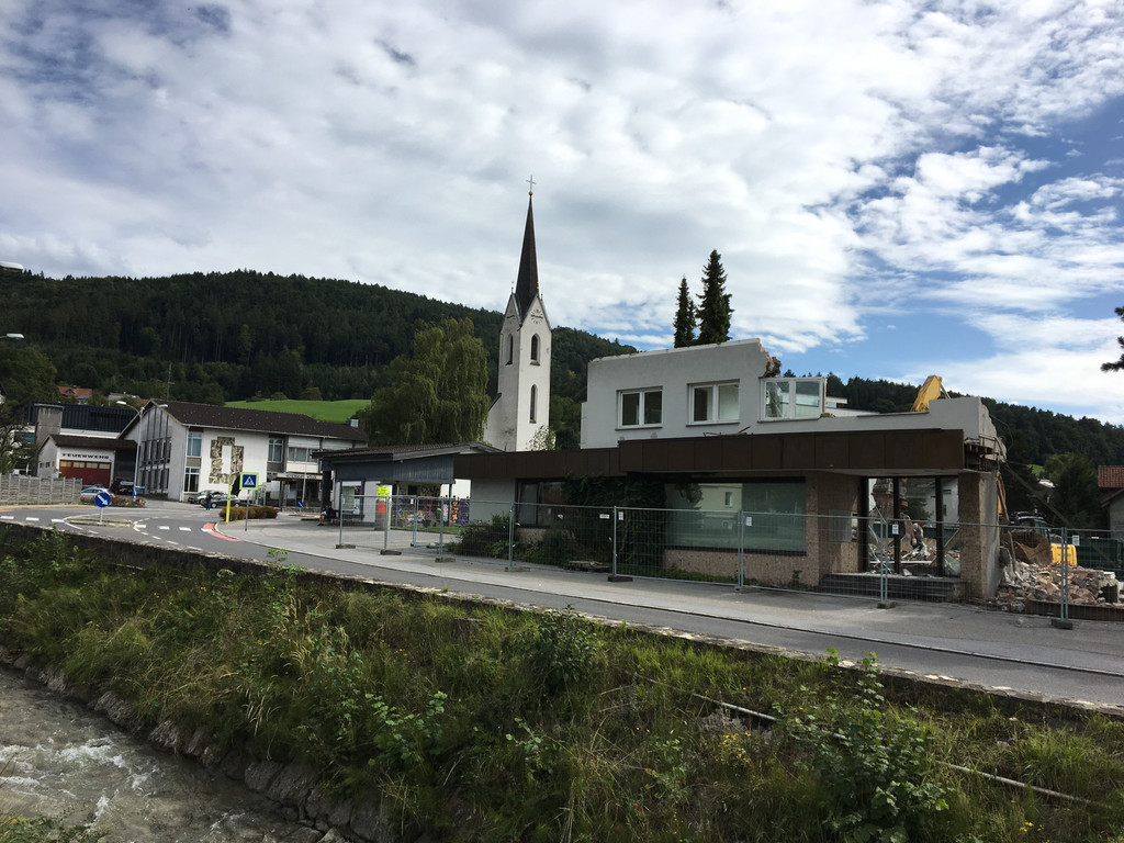 Abbruch Raiba Weiler 04-09-2017__c_kam _9_.JPG